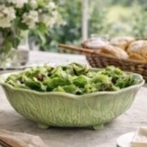 VTG Holland Mold Cabbage Leaf Ceramic Footed Serving /Salad Bowl 11 In Lettuce